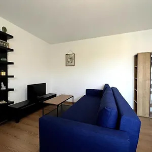  Appartement T2 Au Calme Avec Parking Et Balcon